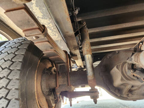 2009 Freightliner MT45 Chassis