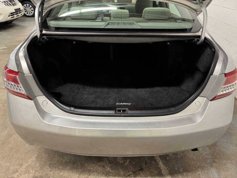 2011 Toyota Camry LE