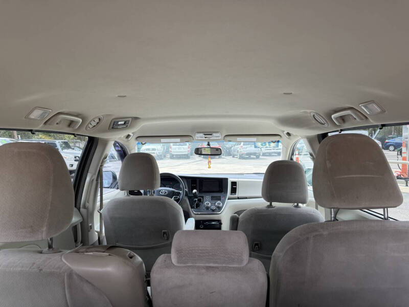 2016 Toyota Sienna