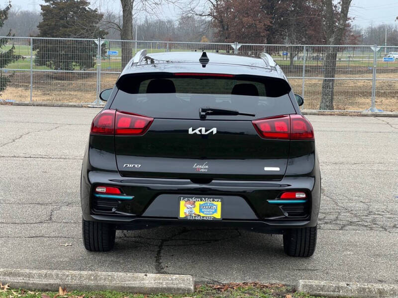 2022 Kia Niro EV EX