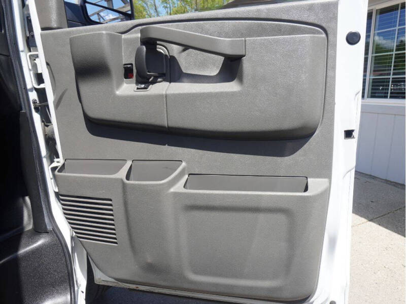 2021 Chevrolet Express 2500