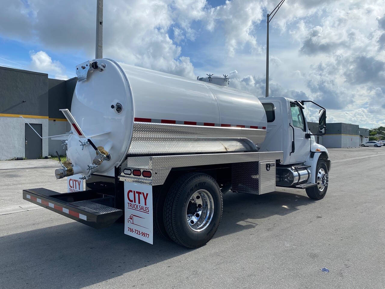 2020 International MV607 for sale at City Truck Sales in Miami , FL