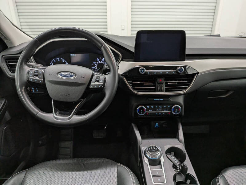 2022 Ford Escape SEL