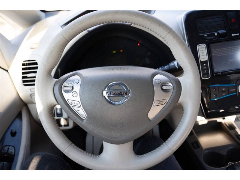 2012 Nissan LEAF SL