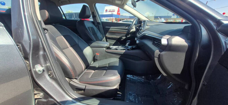 2023 Nissan Altima 2.5 SR