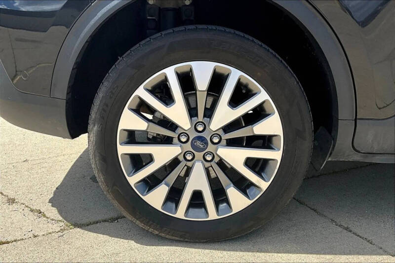 2021 Ford Escape Titanium