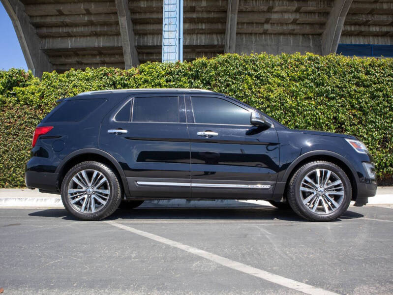 2017 Ford Explorer Platinum