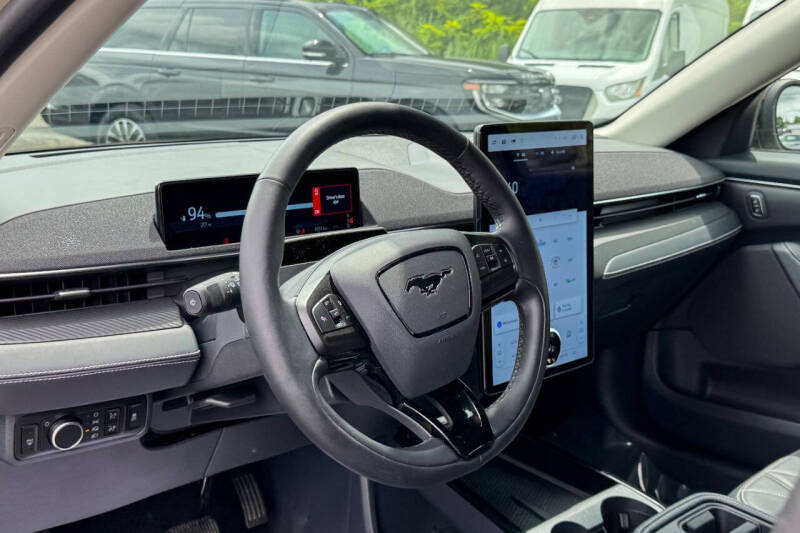 2025 Ford Mustang Mach-E Select