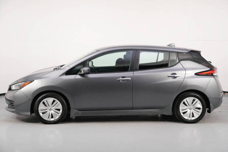 2025 Nissan LEAF S