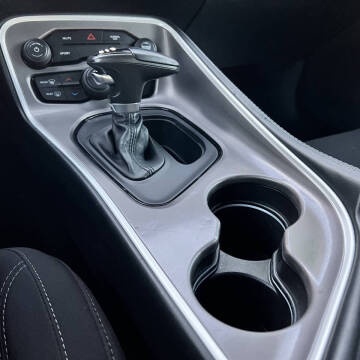 2022 Dodge Challenger SXT