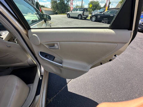 2011 Toyota Prius Two