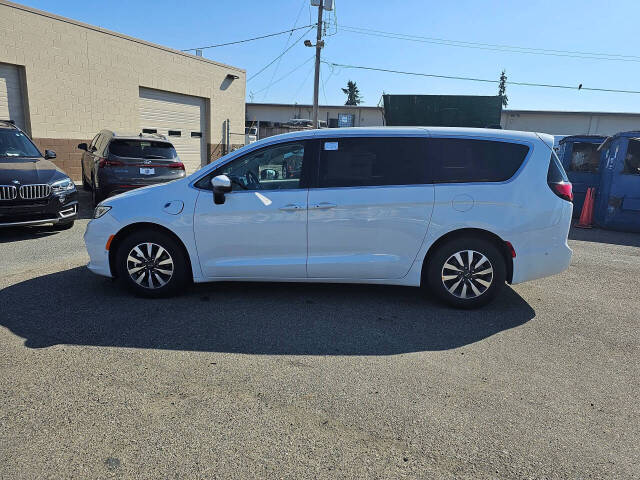 2023 Chrysler Pacifica Plug-In Hybrid for sale at Autos by Talon in Seattle, WA