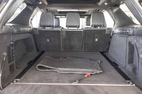 2020 Land Rover Discovery SE