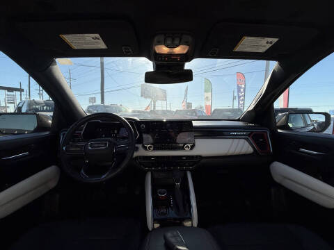 2023 GMC Canyon AT4X