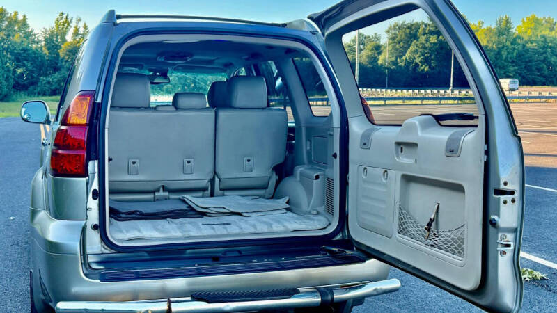 2004 Lexus GX 470