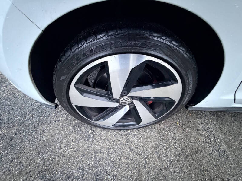 2020 Volkswagen Golf GTI S