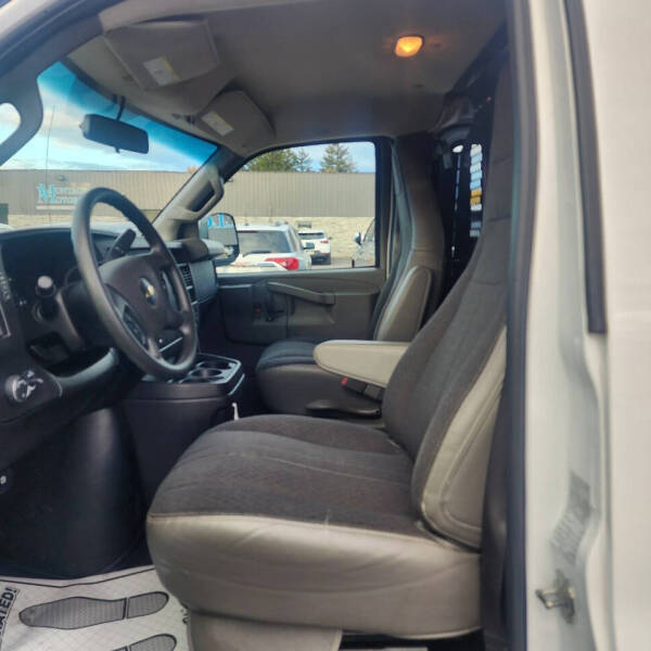 2024 Chevrolet Express 2500