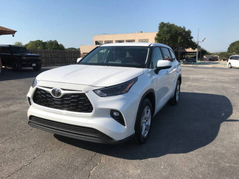 2024 Toyota Highlander LE