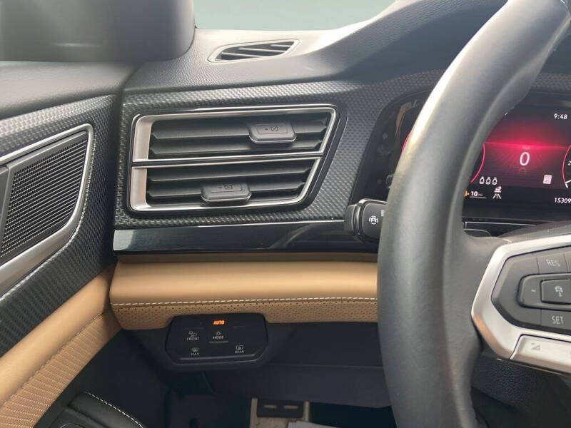 2024 Volkswagen Atlas Cross Sport SEL R-Line 4Motion