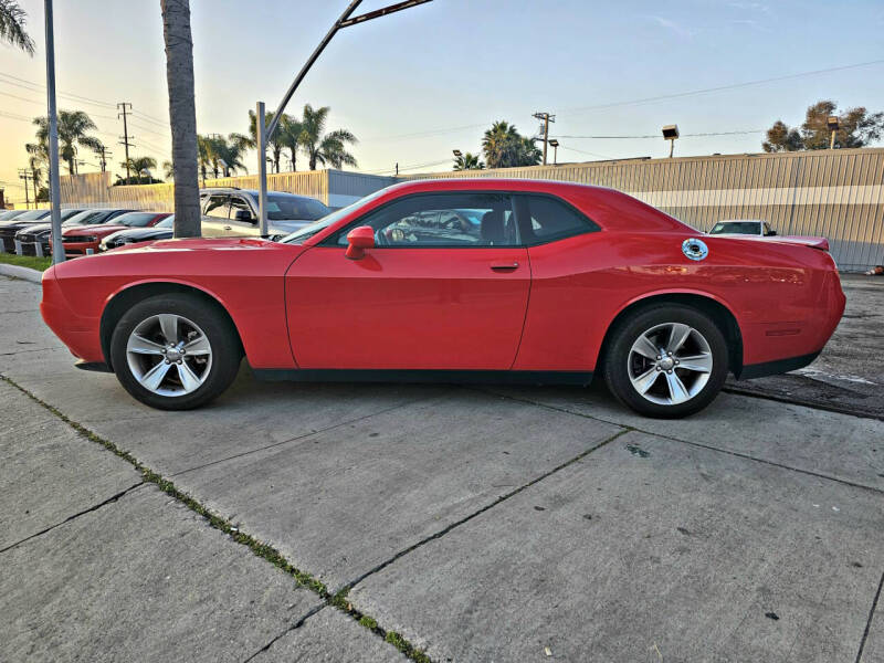 2021 Dodge Challenger SXT