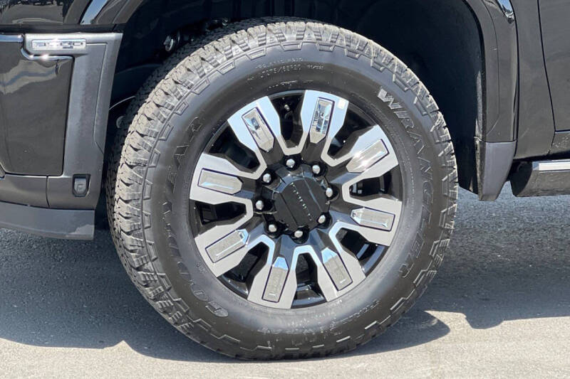 2025 GMC Sierra 3500HD