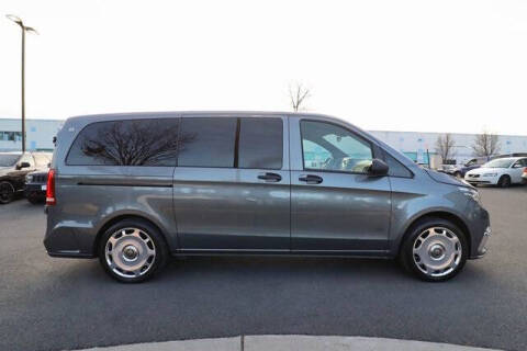 2022 Mercedes-Benz Metris Passenger