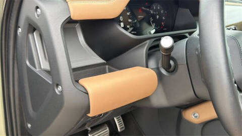 2025 Land Rover Defender 110 P400 X