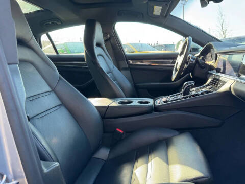 2018 Porsche Panamera