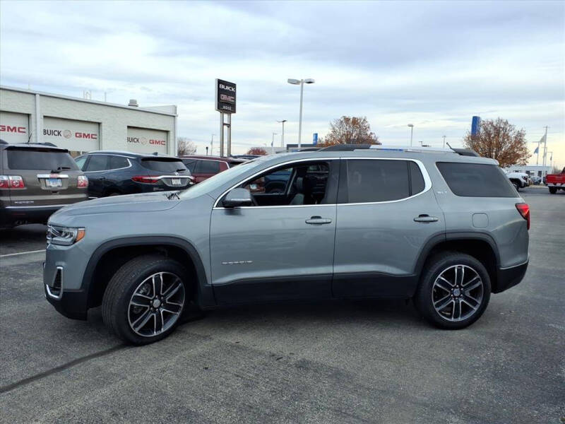 2023 GMC Acadia SLT