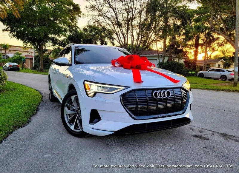 2021 Audi e-tron quattro Premium Plus