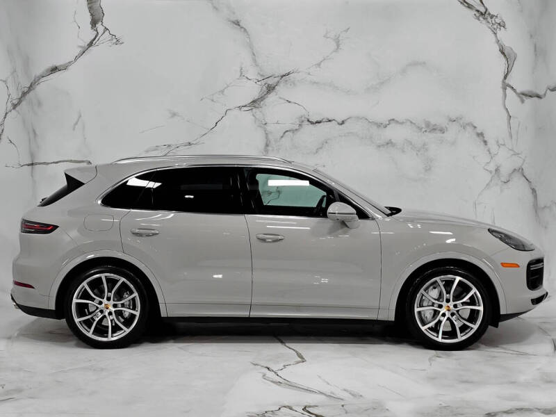 2020 Porsche Cayenne Turbo