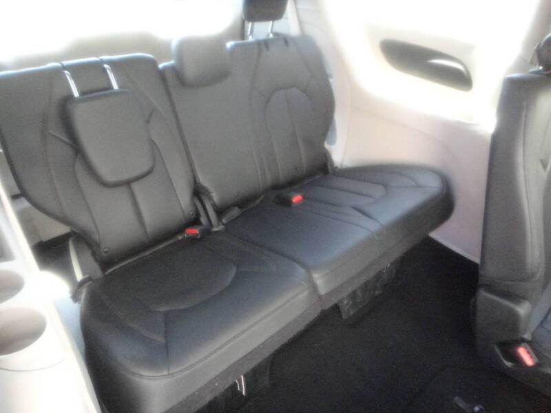 2020 Chrysler Pacifica Touring L