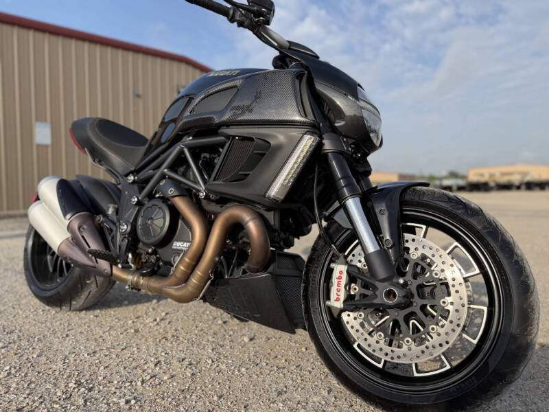 2011 Ducati Diavel Carbon