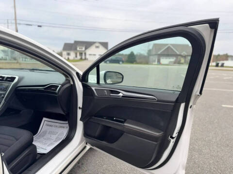 2013 Ford Fusion SE