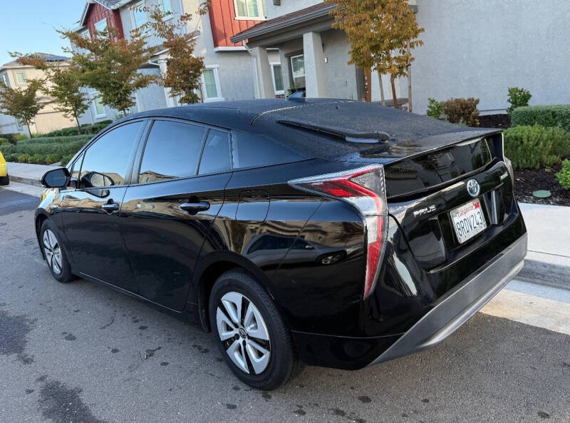 2017 Toyota Prius Three