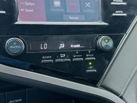 2019 Toyota Camry SE