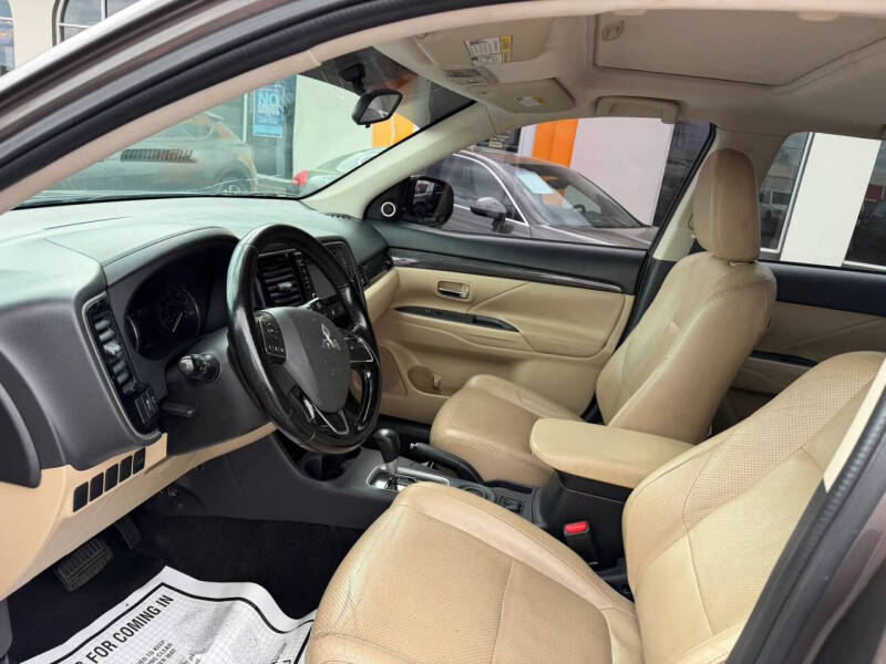 2016 Mitsubishi Outlander