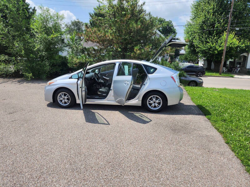 2010 Toyota Prius III