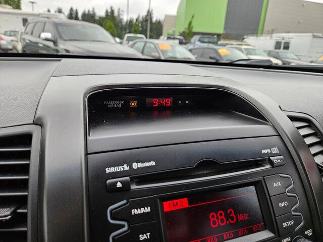 2011 Kia Sorento LX