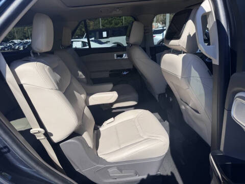 2023 Ford Explorer Platinum