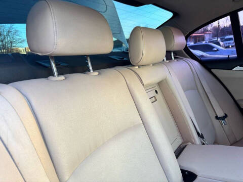 2013 BMW 5 Series 528i xDrive