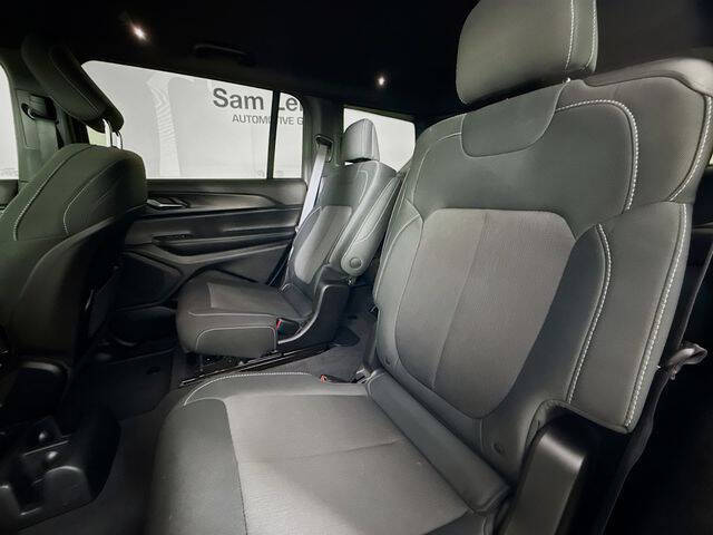 2024 Jeep Grand Cherokee L Laredo