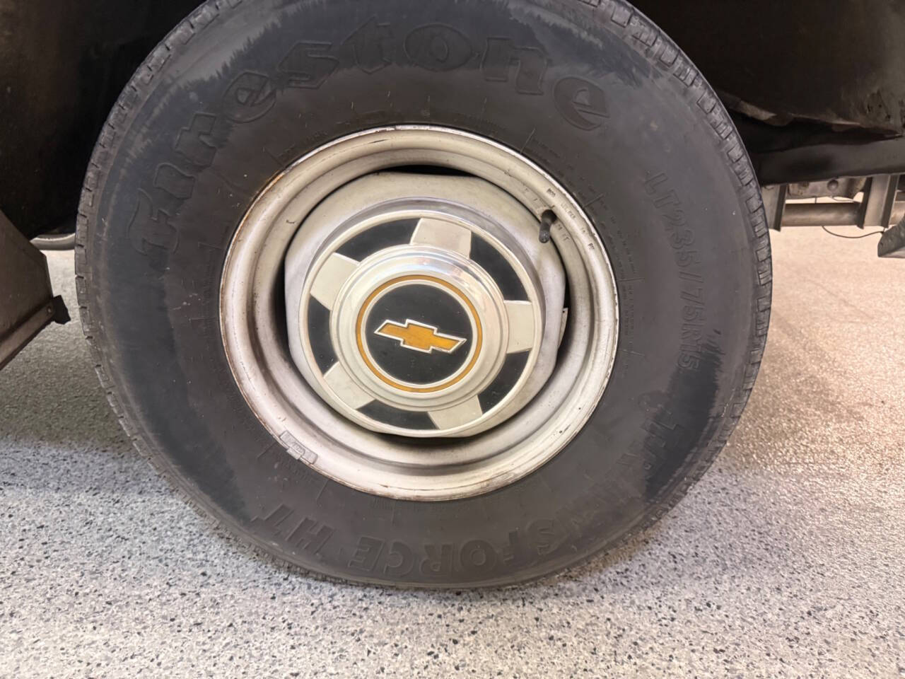 1977 Chevrolet Suburban 14