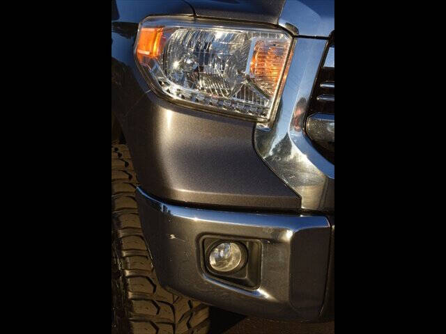 2016 Toyota Tundra SR5