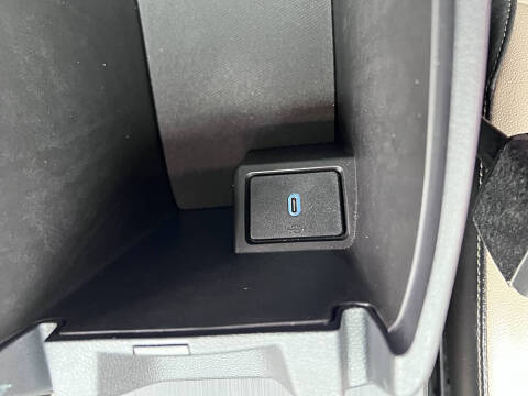 2020 Ford Escape Hybrid Titanium