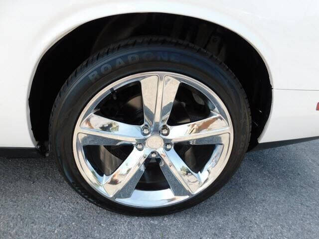 2014 Dodge Challenger R/T Plus