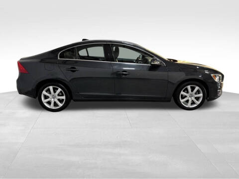 2016 Volvo S60 T5 Drive-E Premier