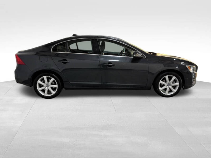 2016 Volvo S60 T5 Drive-E Premier