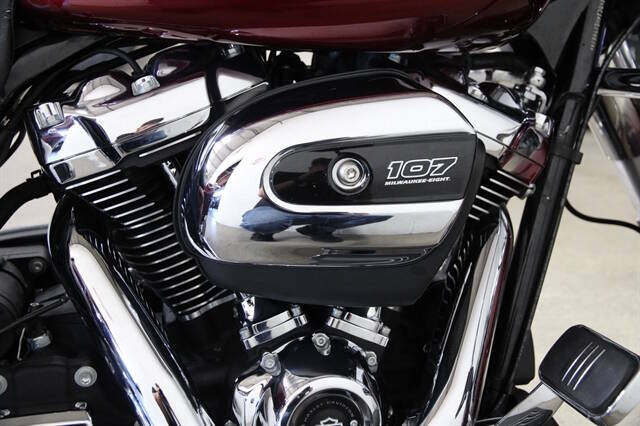2017 Harley-Davidson STREET GLI