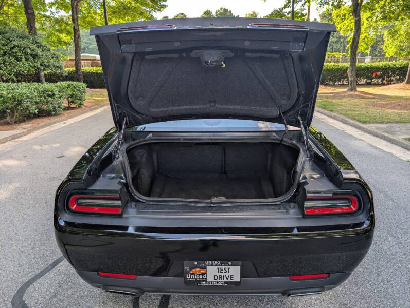 2015 Dodge Challenger SXT